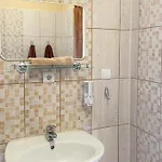 Pipacs Vendeghaz Es 3* Poroszló