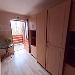 Pipacs Vendeghaz Es 3* Poroszló