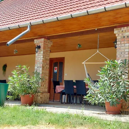 Pipacs Vendeghaz Maison d'hôtes