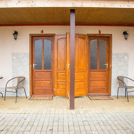 Pipacs Casa de hóspedes Poroszló