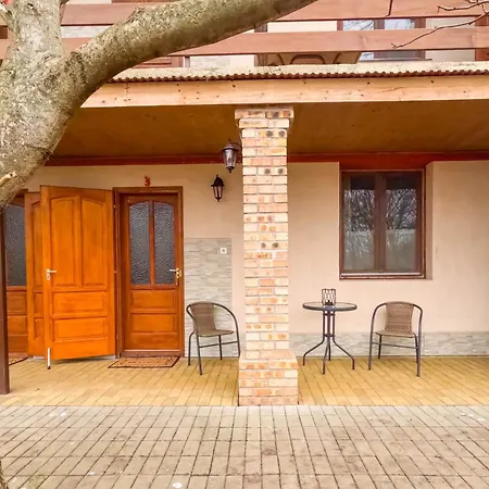 Pipacs Poroszló