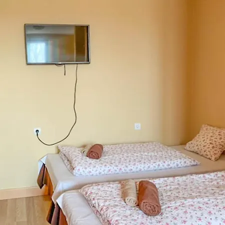 Casa de hóspedes Pipacs 3*