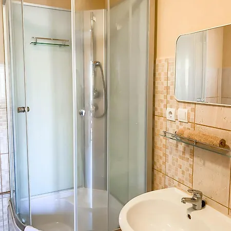 Pipacs Vendeghaz Es Гостевой дом 3*