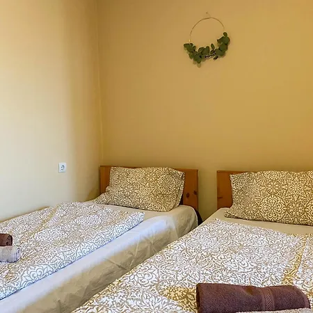 Pipacs Vendeghaz Es Гостевой дом 3*