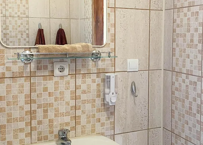 Pipacs Vendeghaz 3* Poroszló